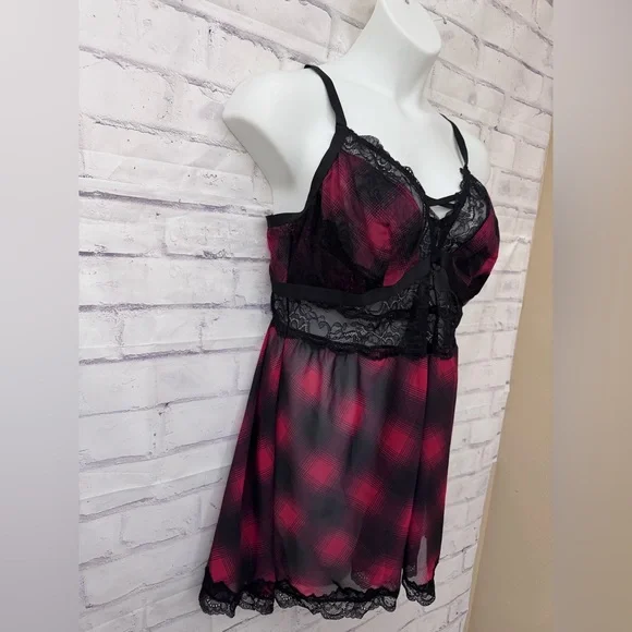 Torrid Babydoll Neglige Size 3X 22/24 Red Black Plaid Lace Sheer Sexy - Picture 2 of 9